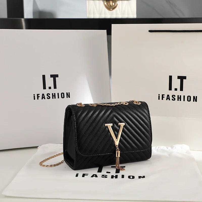 Women's Sequin-Embroidered Bag with Tassel – Luxury Shoulder or Party Bag (Clutch Style)