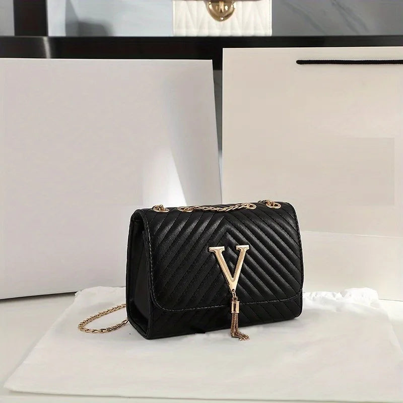 Women's Sequin-Embroidered Bag with Tassel – Luxury Shoulder or Party Bag (Clutch Style)
