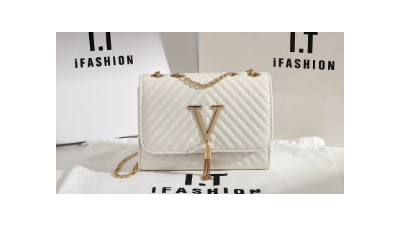 Women's Sequin-Embroidered Bag with Tassel – Luxury Shoulder or Party Bag (Clutch Style)